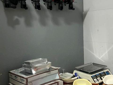 комерційна за адресою Митна вул., 25-Б