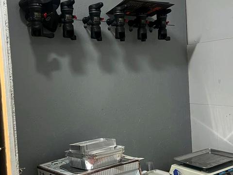 комерційна за адресою Митна вул., 25-Б