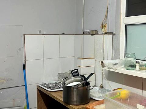 комерційна за адресою Митна вул., 25-Б