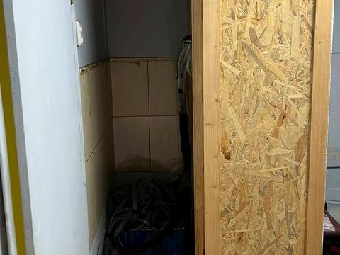 комерційна за адресою Митна вул., 25-Б