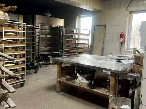 комерційна за адресою Митна вул., 25-Б