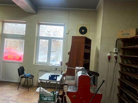 комерційна за адресою Митна вул., 25-Б