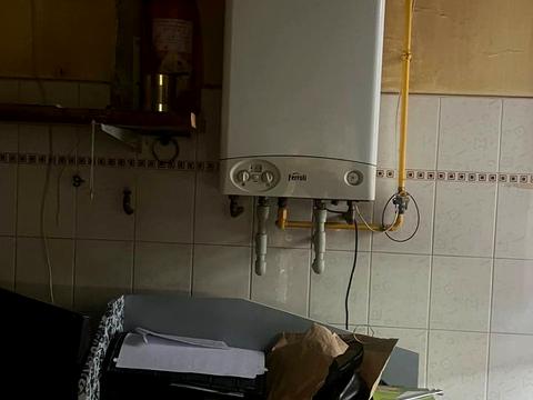 комерційна за адресою Митна вул., 25-Б