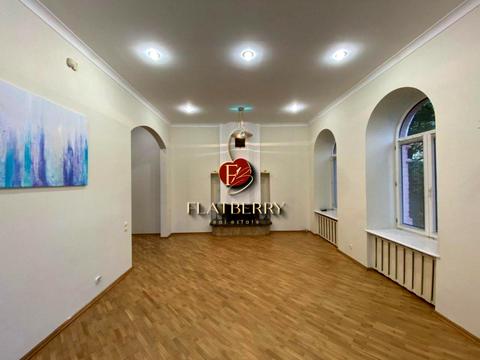 коммерческая по адресу Лютеранская ул., 12