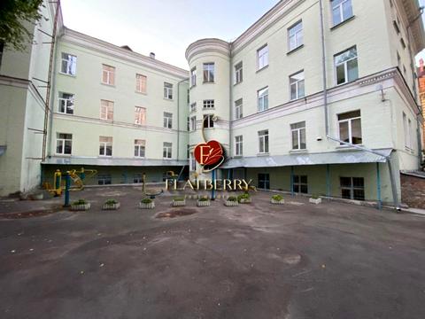 коммерческая по адресу Лютеранская ул., 12