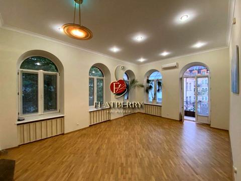 коммерческая по адресу Лютеранская ул., 12