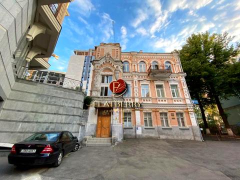 коммерческая по адресу Лютеранская ул., 12