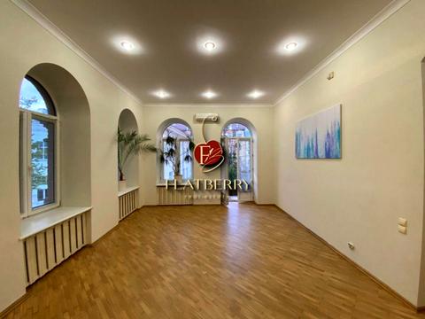 коммерческая по адресу Лютеранская ул., 12