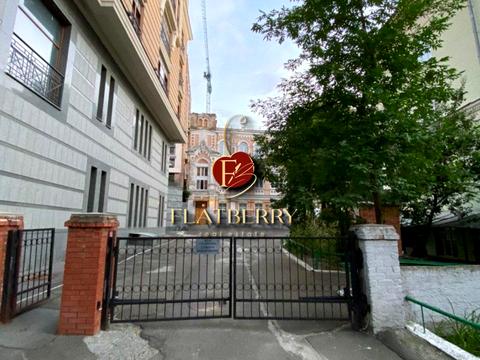 коммерческая по адресу Лютеранская ул., 12