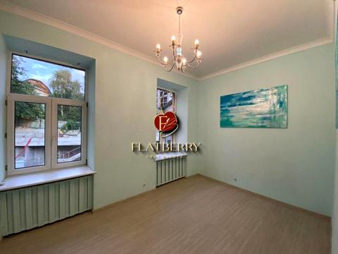 коммерческая по адресу Лютеранская ул., 12