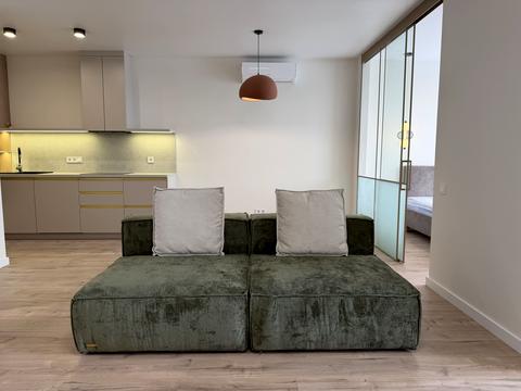 квартира за адресою Дніпровська набережна вул., 15-К