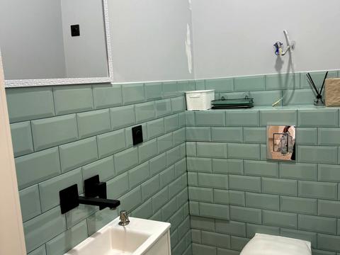 комерційна за адресою Січових стрільців вул., 6