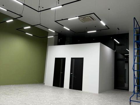 комерційна за адресою Слов'янська набережна вул., (Будинок 3)