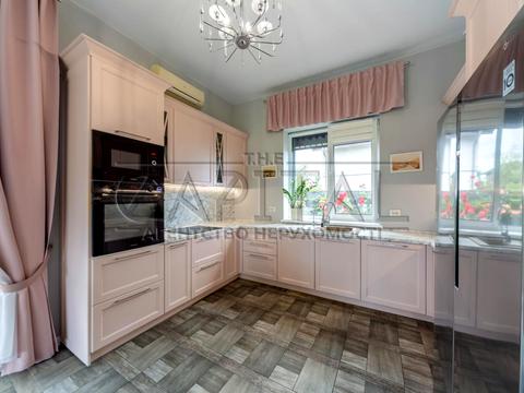 будинок за адресою с. Крушинка, Осіння