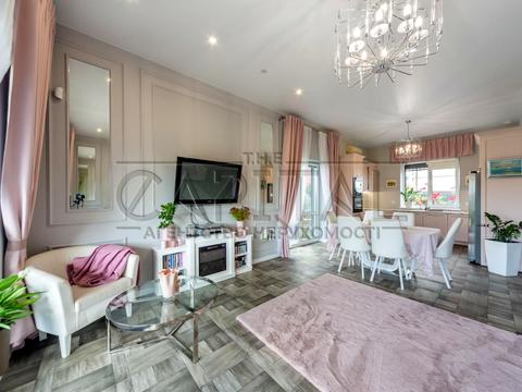 будинок за адресою с. Крушинка, Осіння