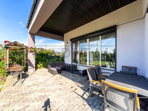 будинок за адресою с. Крушинка, Осіння