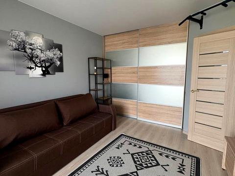 квартира за адресою Миколи Сингаївського вул. (Ново-Оскольська), 1-Л