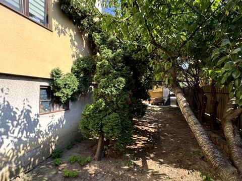 будинок за адресою Конопляна вул., 10