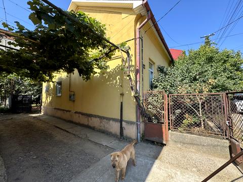 будинок за адресою Конопляна вул., 10