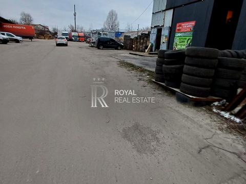 комерційна за адресою Велика Окружна вул., 3