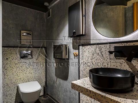 коммерческая по адресу Жилянская ул., 69-71