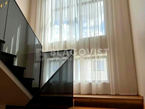 будинок за адресою Центральна вул., 11