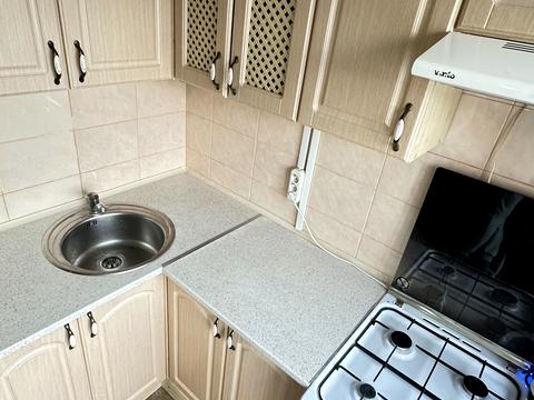 квартира за адресою Тролейбусна вул., 15