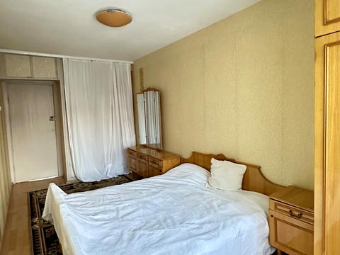 квартира за адресою Тролейбусна вул., 15