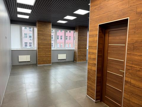 комерційна за адресою Європейська вул. (Миронова), 9-А