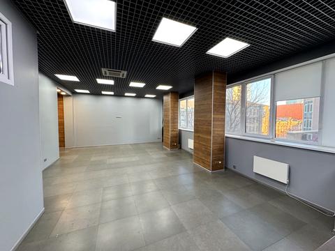 комерційна за адресою Європейська вул. (Миронова), 9-А