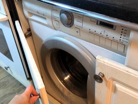 квартира за адресою Чорноморського Козацтва вул., 85