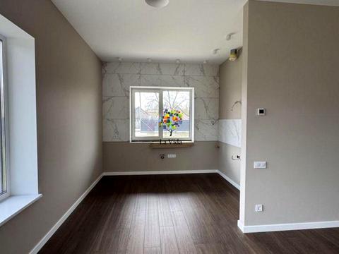 будинок за адресою Центральна вул., 1