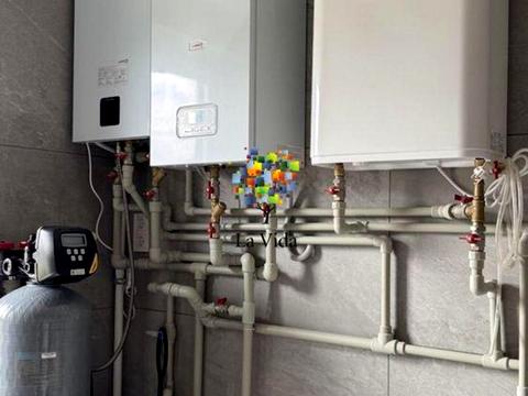 будинок за адресою Центральна вул., 1