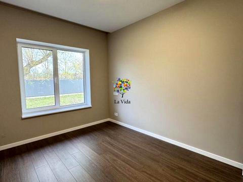 будинок за адресою Центральна вул., 1