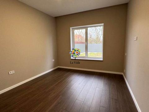 будинок за адресою Центральна вул., 1