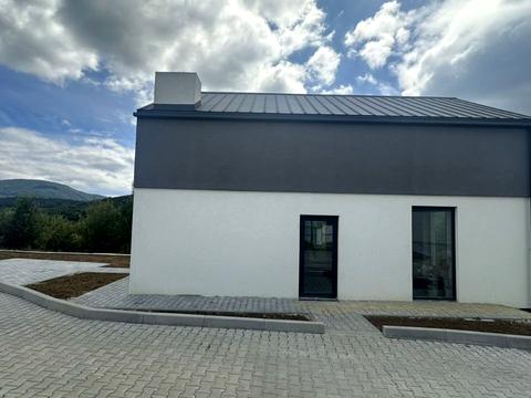 дом по адресу  ул.