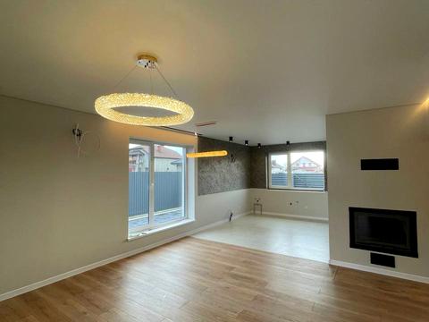 будинок за адресою с. Великі лази, Чорновола, 9