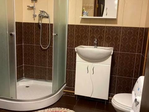 квартира за адресою Київ, Драгоманова вул., 2