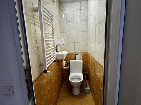 комерційна за адресою Минайська вул., 8