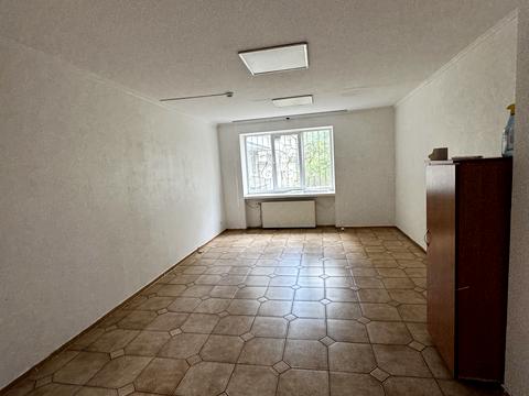 комерційна за адресою Минайська вул., 8