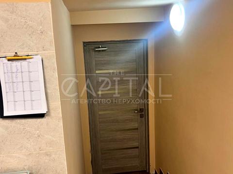 коммерческая по адресу Степана Бандеры просп. (Московський), 8