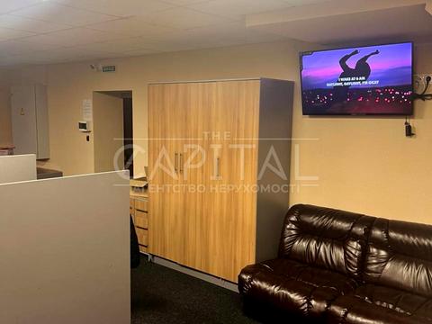 коммерческая по адресу Степана Бандеры просп. (Московський), 8