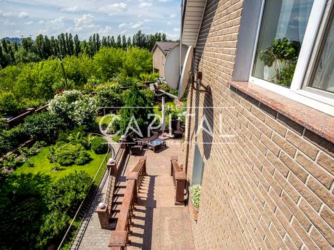 будинок за адресою Київ, вул. Миколи Миклухи-Маклая