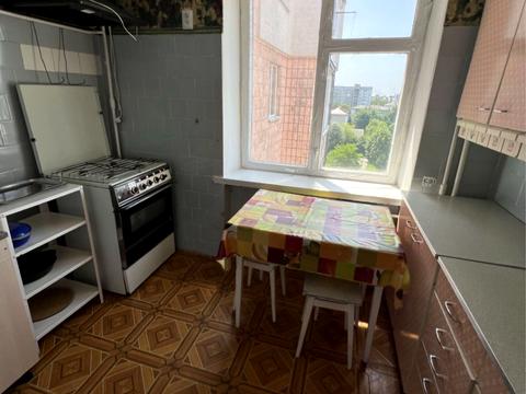 квартира за адресою Перемоги вул., 49