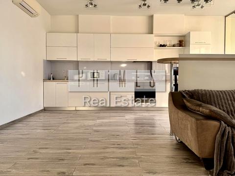 квартира по адресу Андрея Верхогляда ул. (Михайла Драгомирова), 2-А