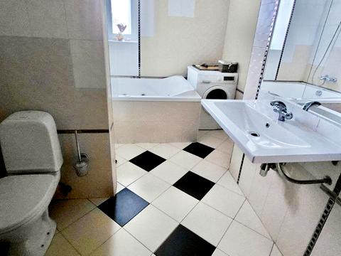 квартира за адресою Богатирська вул., 18-А