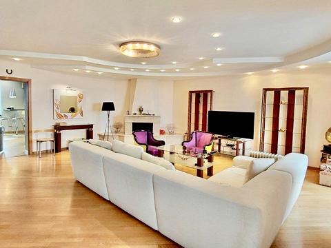 квартира за адресою Богатирська вул., 18-А