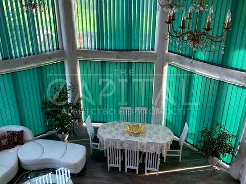 будинок за адресою Світанкова вул.