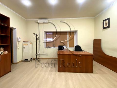 комерційна за адресою Петра Сагайдачного вул., 31