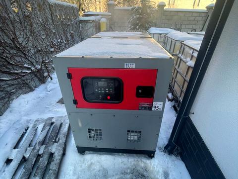 дом по адресу Стратегическое шоссе (Науки), 20